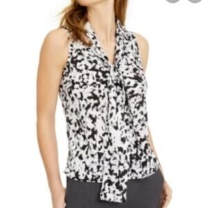 A9).  Bar Iii Tie Neck Printed Blouse Black White XXS